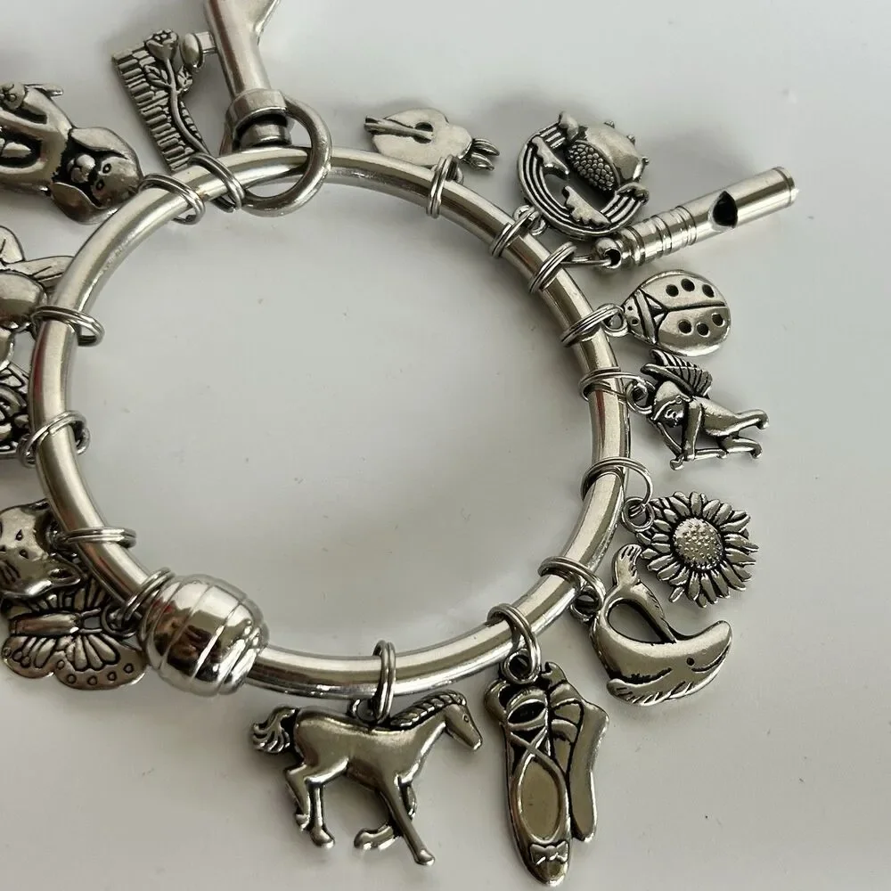 Green Rhino Key Bracelet Charm Holder Silver Tone Animals Flowers Key Ring